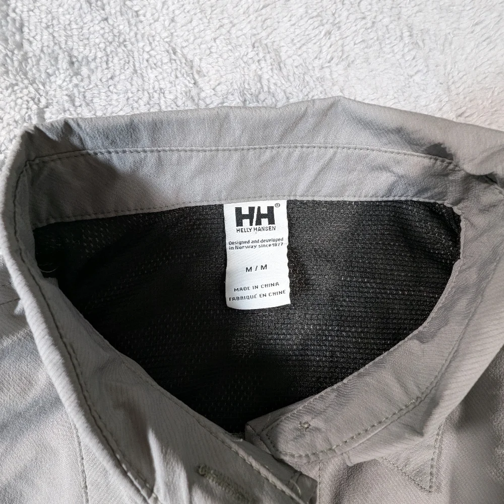 Helly‎ Hansen Crested Butte Button Down Shirt Gray Size Medium - Picture 5 of 8